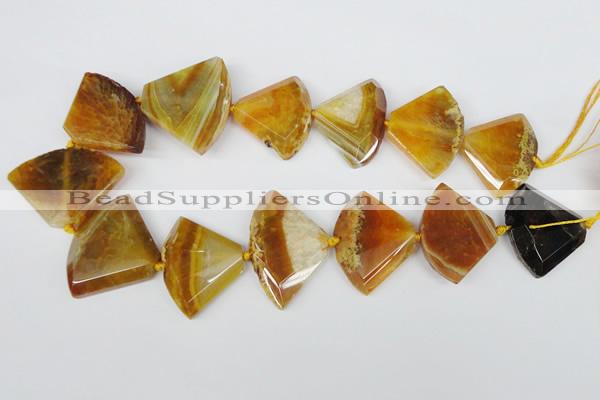 CAG5586 15 inches 30*40mm faceted triangle dragon veins agate beads