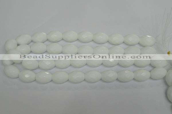 CPB49 15.5 inches 15*20mm faceted rice white porcelain beads